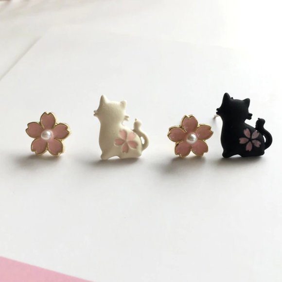Sakura Cat Earrings - Black - Picture 3 of 4